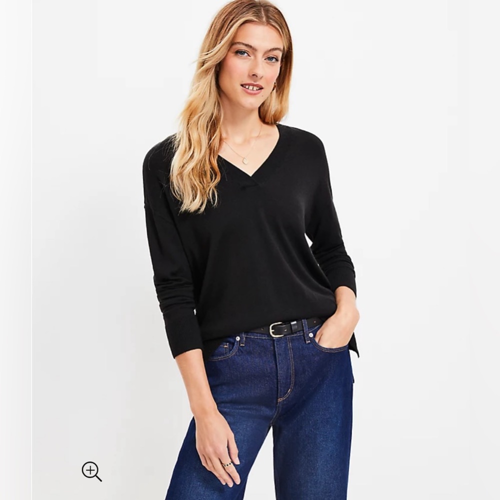 Ann Taylor Loft V-Neck Tunic Sweater - Black - Size Small NWT